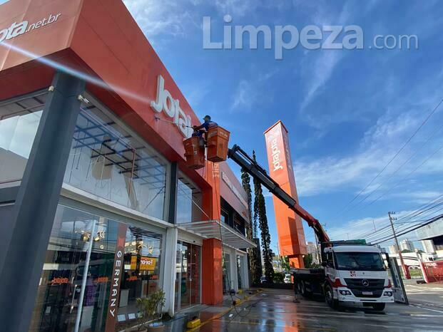 Limpeza de Fachada